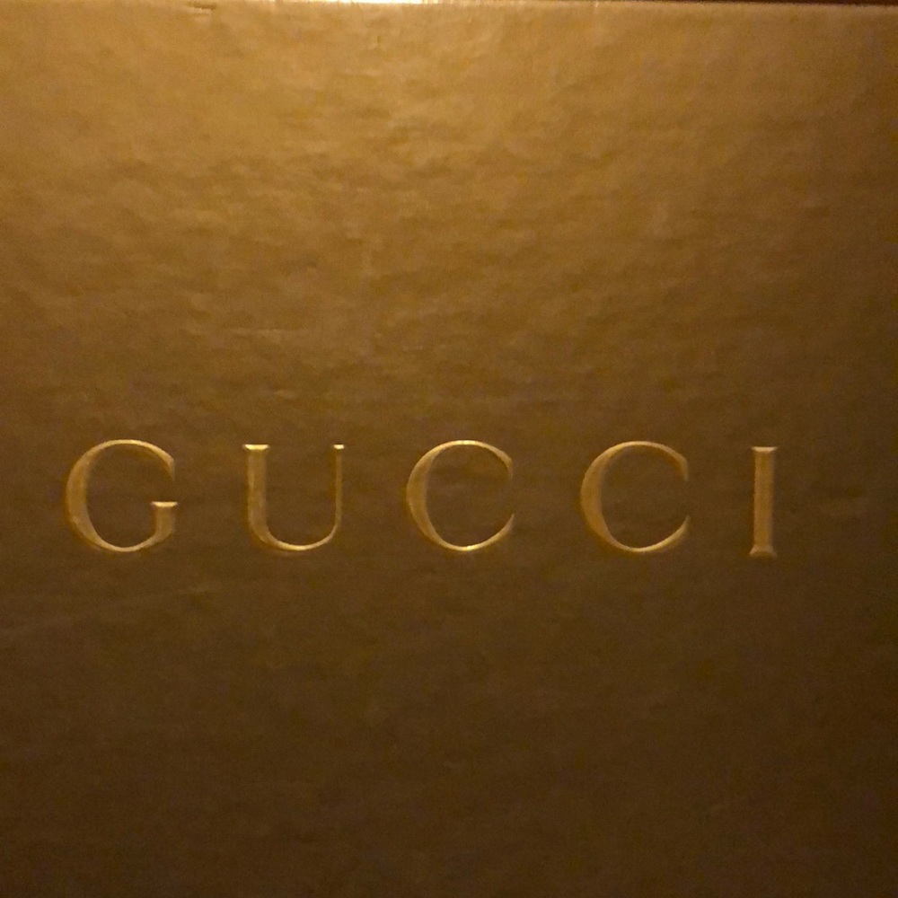 Meet your Posher, Devona